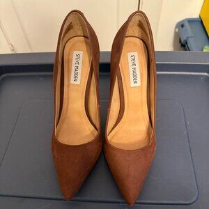 Steve Madden "Daisie" Brown Suede Pointy Toe Heels.  Never worn.  Size 8.